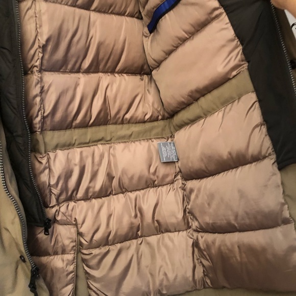 Michael Kors Men's Beige Bib Snorkel Faux-Fur Trim Parka Coat Jacket Size M $429 - Picture 10 of 16